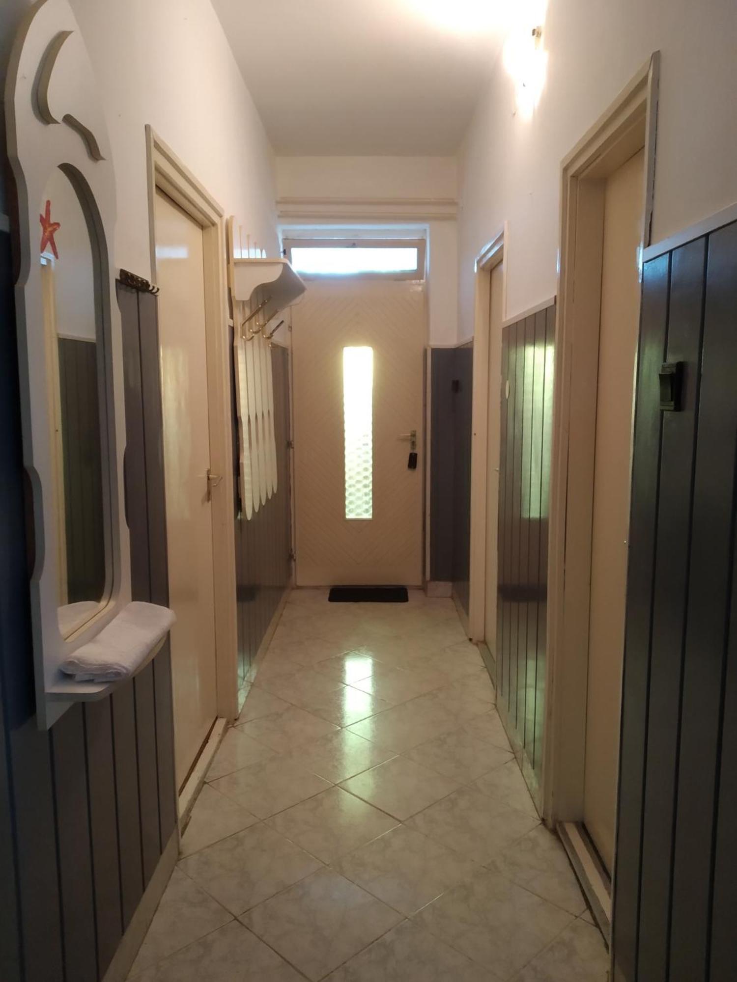 Hutter Vendeghaz Hotel Szantod Exterior photo